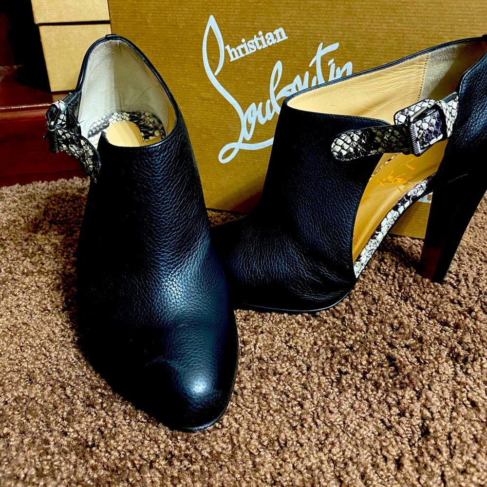 Seferme cutout Booties-Black 100